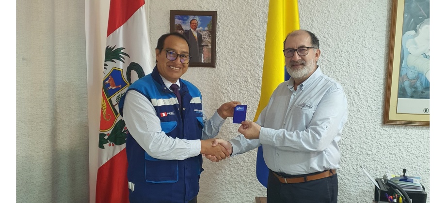 Cónsul de Colombia dialogó con el nuevo Jefe Zonal de Migraciones de Iquitos sobre estrategias de trabajo conjuntas